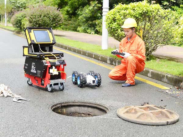 东方华侨农场管道机器人检测